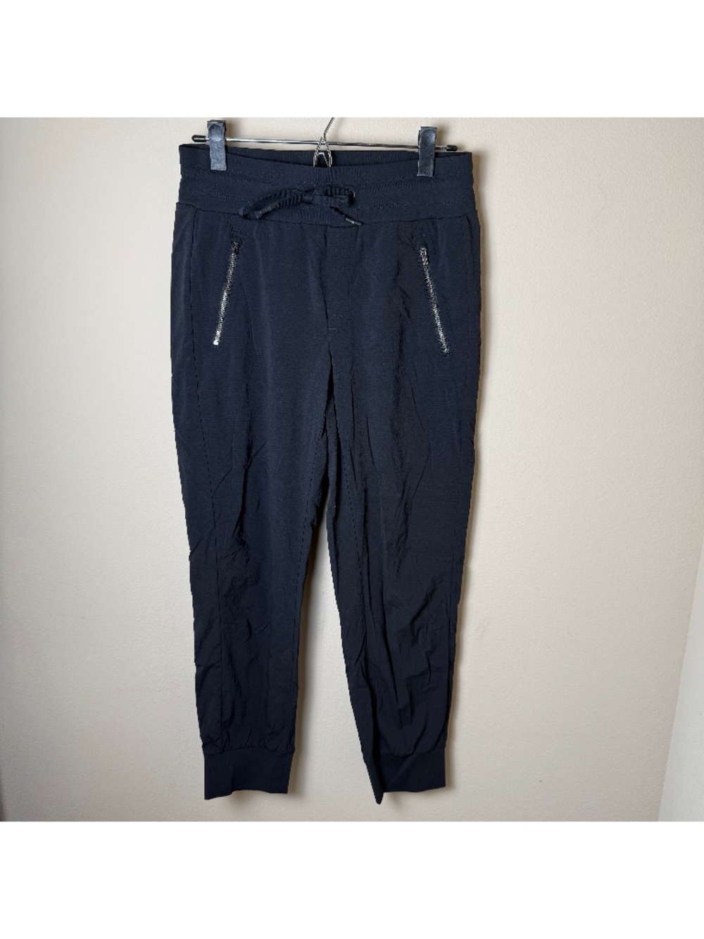 Athleta Trekkie North Crop 23" Jogger Pants Womens 4T Tall Black Hiking Outdoor